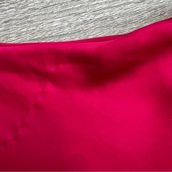 WHITE HOUSE BLACK MARKET Assymetrical Long Sleeve Blouse - Red - Picture 8 of 13